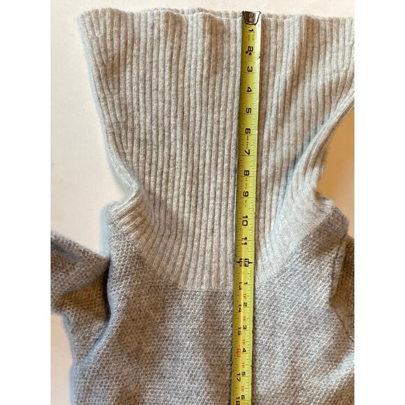 Cynthia Rowley Lambswool Sweater Dress Women’s S Gray Cowl Neck Long Sleeve Cozy - Picture 9 of 10